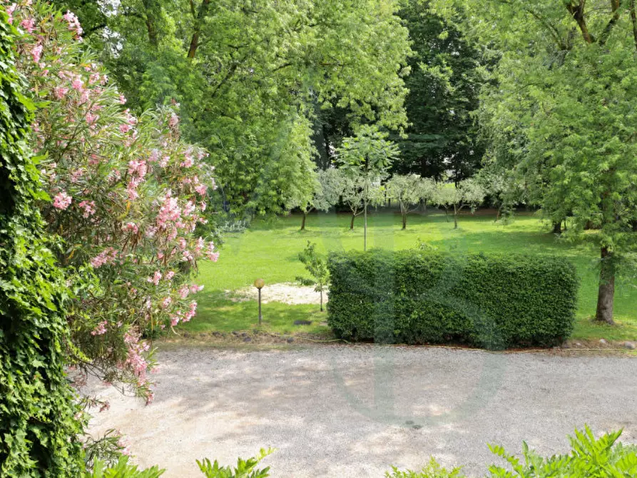 Immagine 4 di Villa in vendita  a Padova