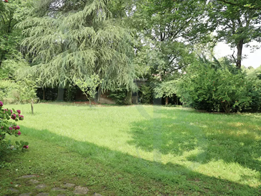 Immagine 7 di Villa in vendita  a Padova