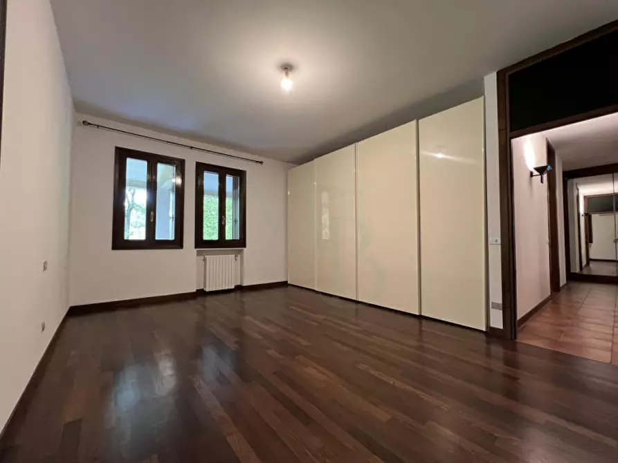 Immagine 16 di Villa in vendita  a Padova