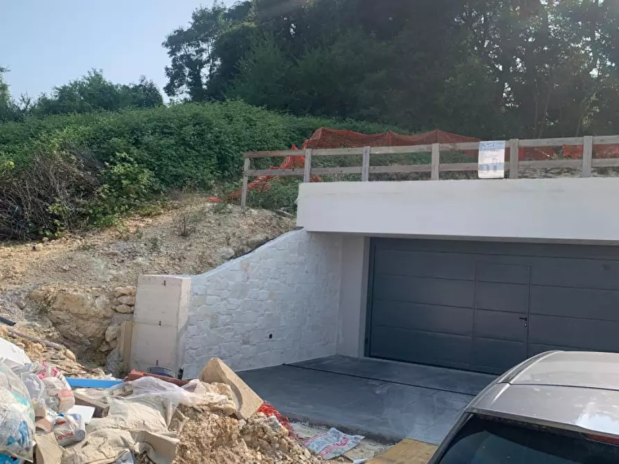 Immagine 2 di Terreno in vendita  a Arcugnano