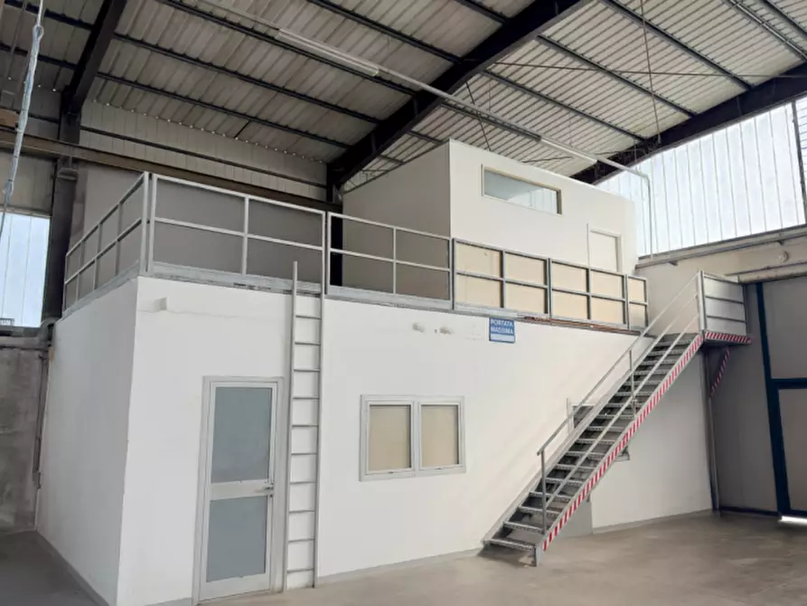 Immagine 6 di Capannone industriale in vendita  in Via Enrico Fermi a Selvazzano Dentro