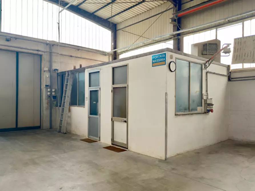 Immagine 7 di Capannone industriale in vendita  in Via Enrico Fermi a Selvazzano Dentro