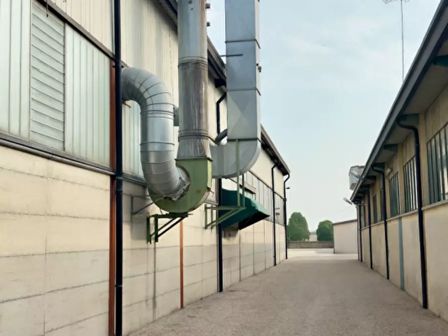 Immagine 12 di Capannone industriale in vendita  in Via Enrico Fermi a Selvazzano Dentro