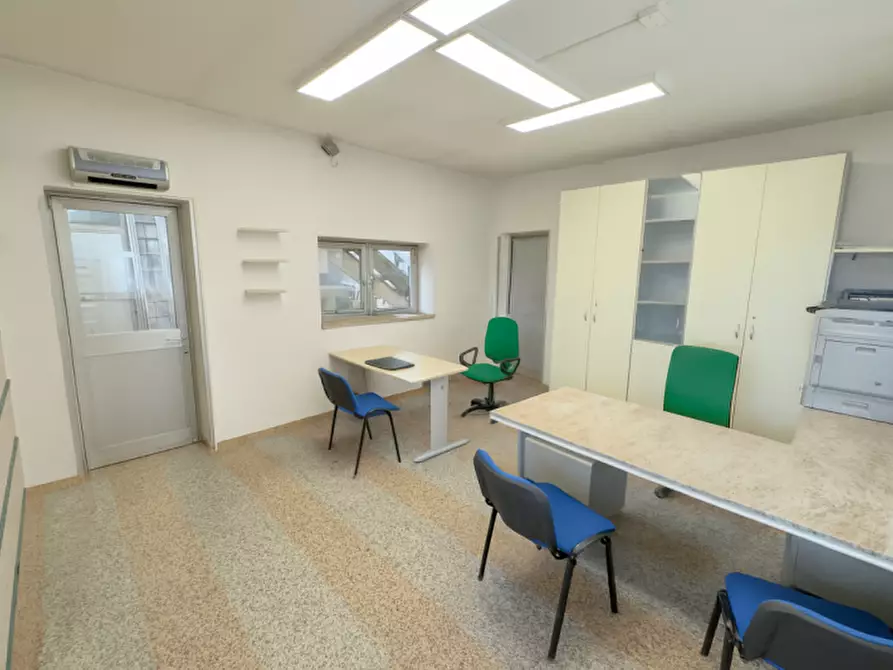 Immagine 15 di Capannone industriale in vendita  in Via Enrico Fermi a Selvazzano Dentro