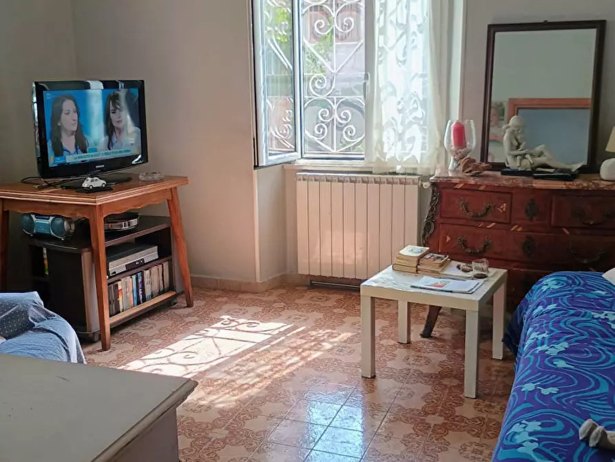 Immagine 4 di Appartamento in vendita  in Vicolo del Labaro a Roma