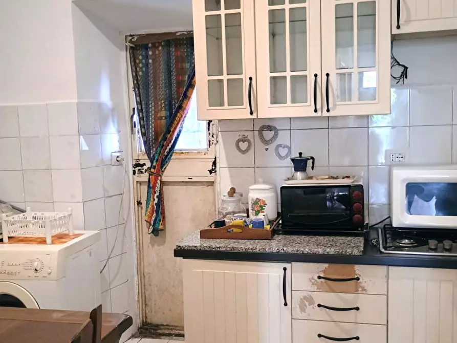 Immagine 6 di Appartamento in vendita  in Vicolo del Labaro a Roma