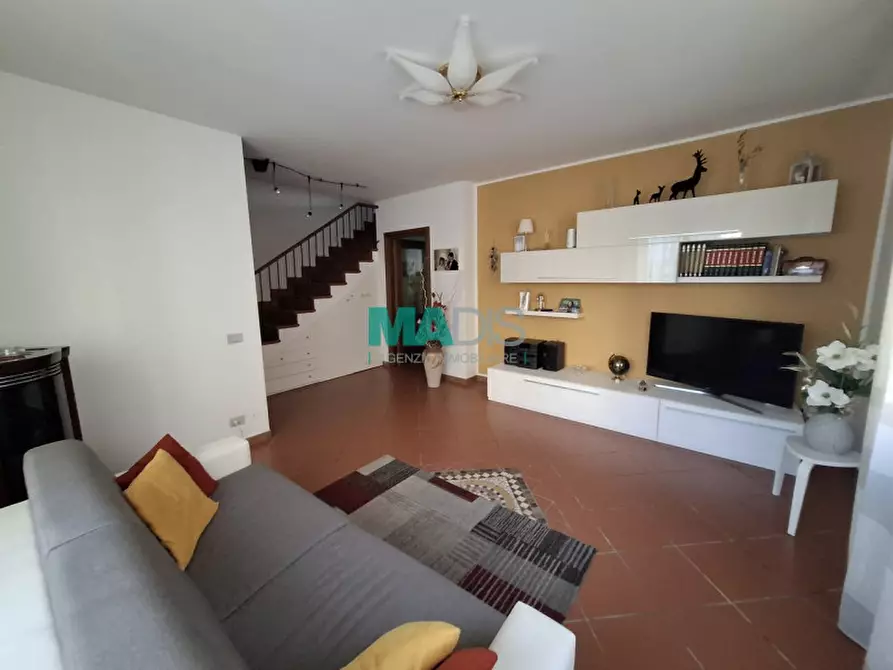 Immagine 3 di Casa indipendente in vendita  in Via Lorenzo da Prato a Prato