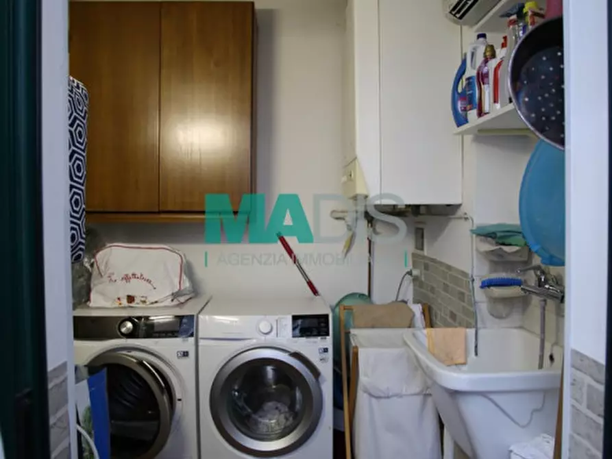 Immagine 10 di Casa indipendente in vendita  in Via Lorenzo da Prato a Prato