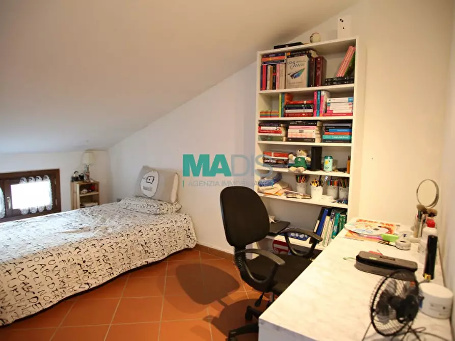 Immagine 13 di Casa indipendente in vendita  in Via Lorenzo da Prato a Prato
