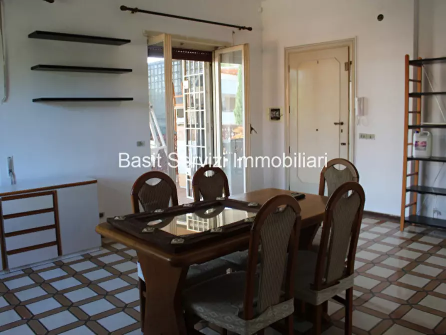 Immagine 6 di Appartamento in vendita  in Via Piave a Pomezia