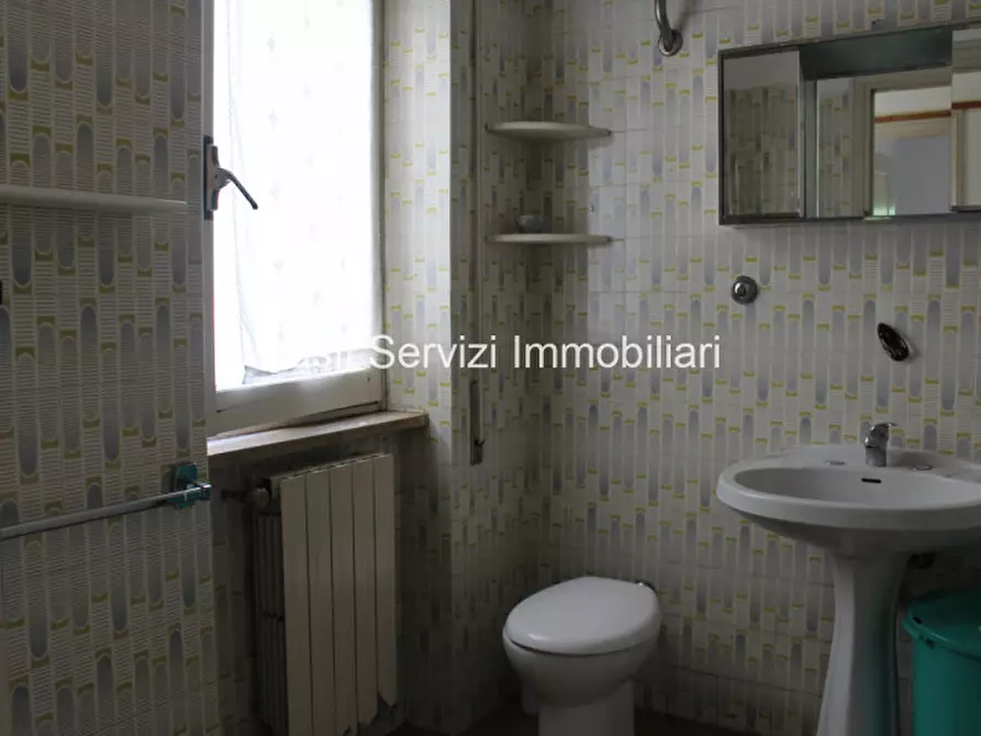 Immagine 15 di Appartamento in vendita  in Via Piave a Pomezia