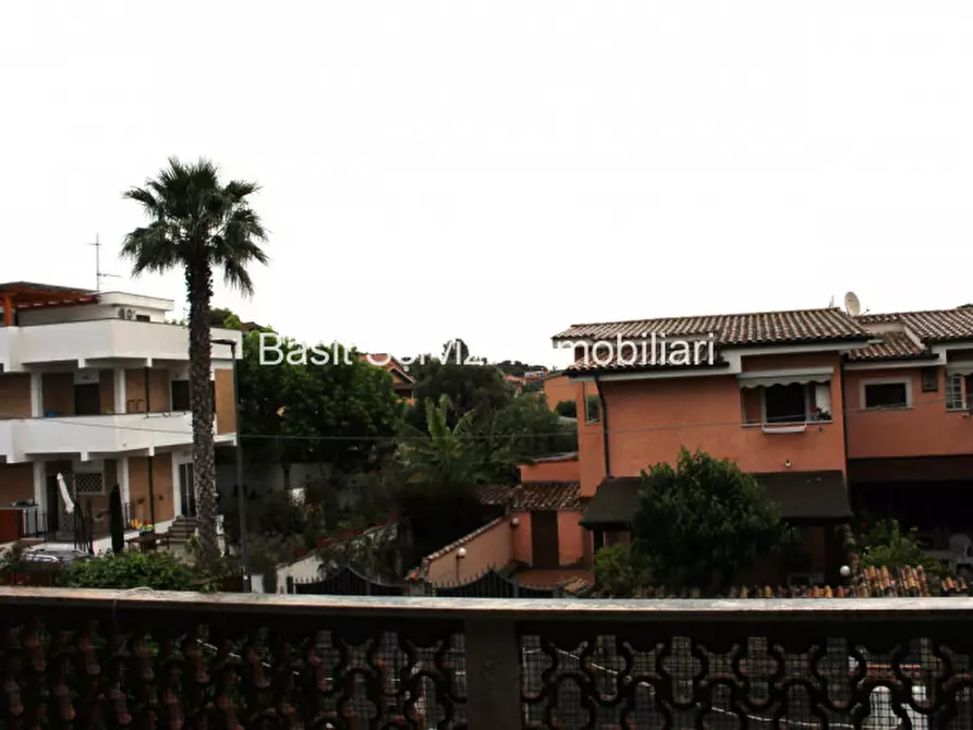 Immagine 22 di Appartamento in vendita  in Via Piave a Pomezia