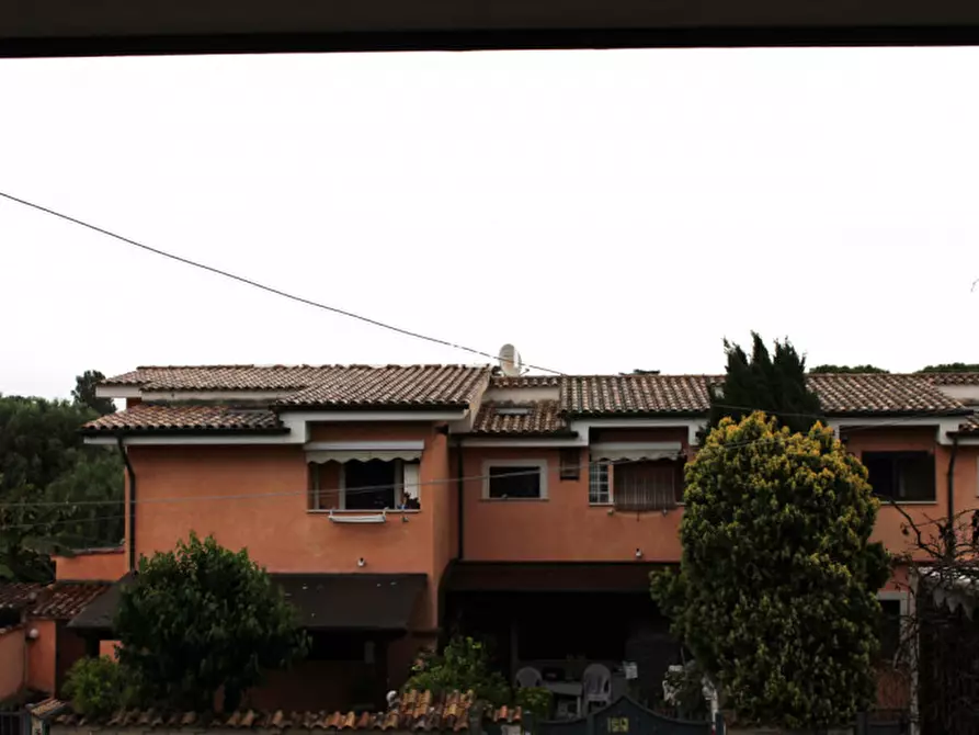 Immagine 26 di Appartamento in vendita  in Via Piave a Pomezia