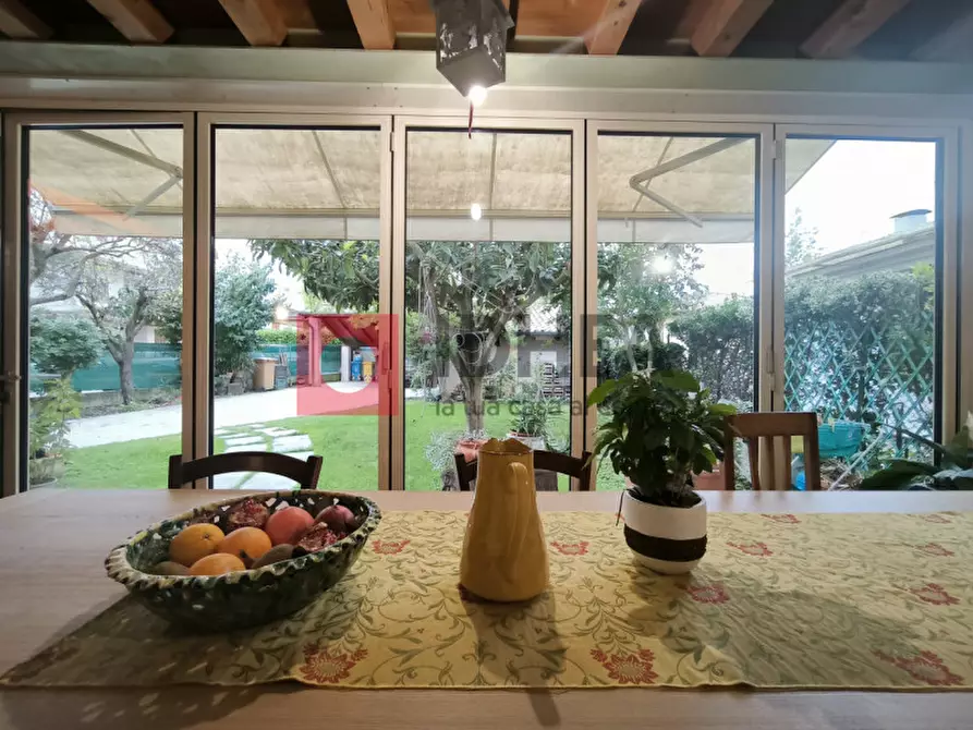 Immagine 5 di Villa in vendita  in Via Giovanni Girardini a Treviso