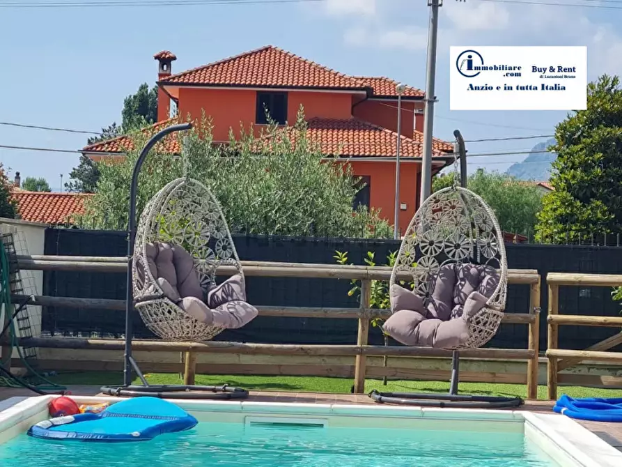 Immagine 2 di Villa in vendita  in VIA DELLA SORGENTE a Sermoneta