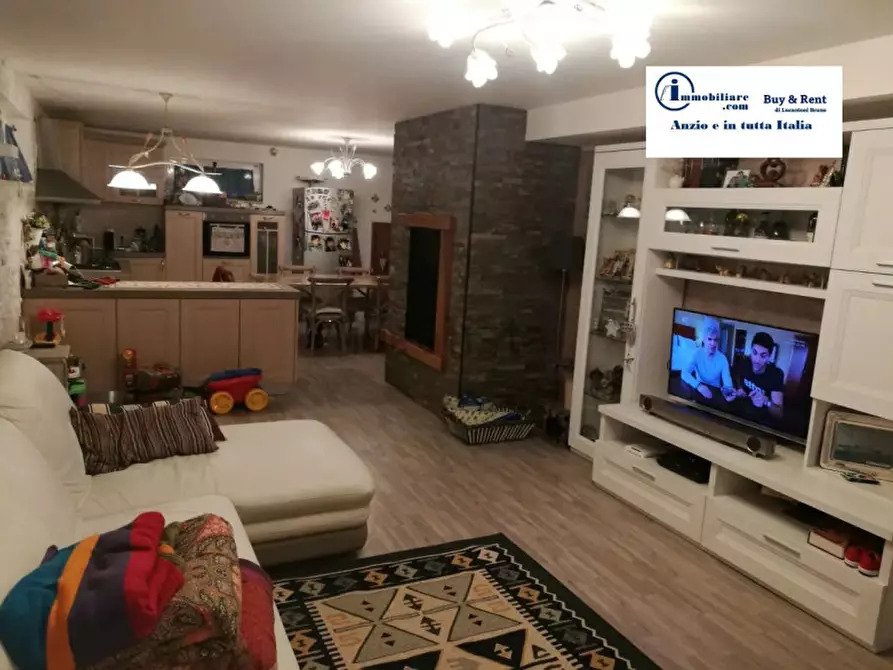 Immagine 17 di Villa in vendita  in VIA DELLA SORGENTE a Sermoneta