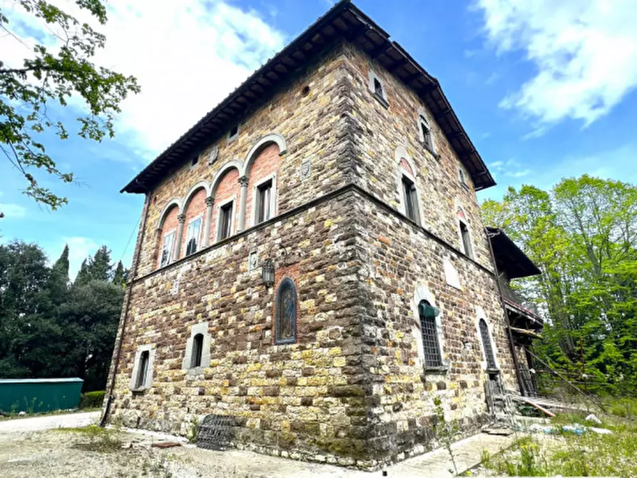 Immagine 1 di Casa trifamiliare in vendita  in Via Della Lupaia a Vaglia