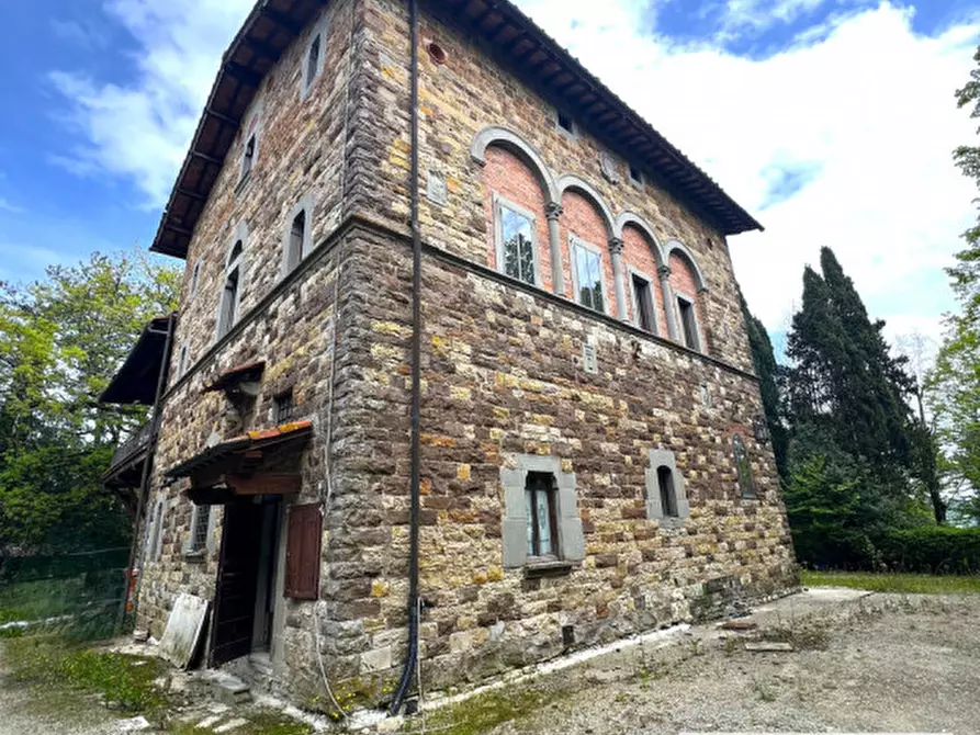Immagine 2 di Casa trifamiliare in vendita  in Via Della Lupaia a Vaglia