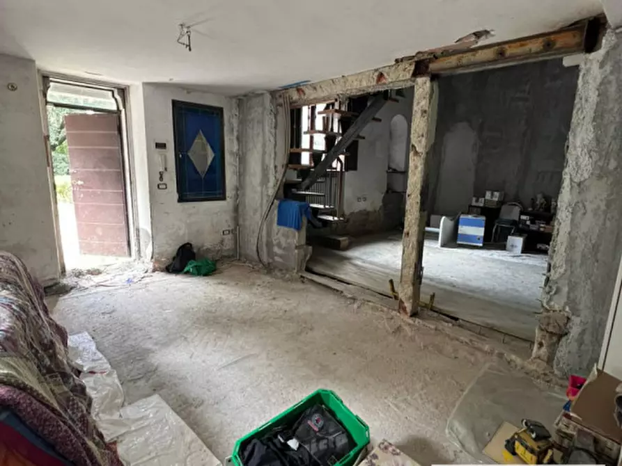 Immagine 5 di Casa trifamiliare in vendita  in Via Della Lupaia a Vaglia