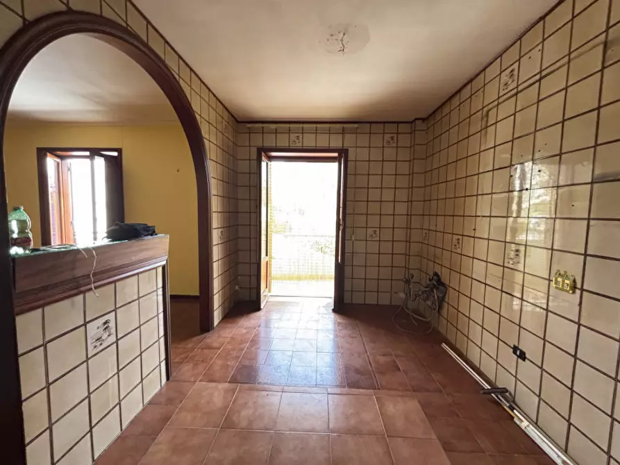 Immagine 1 di Appartamento in vendita  in Via Alcide De Gasperi 131 a Torre Del Greco