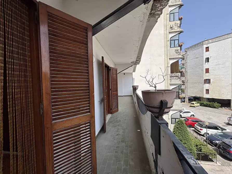Immagine 3 di Appartamento in vendita  in Via Alcide De Gasperi 131 a Torre Del Greco