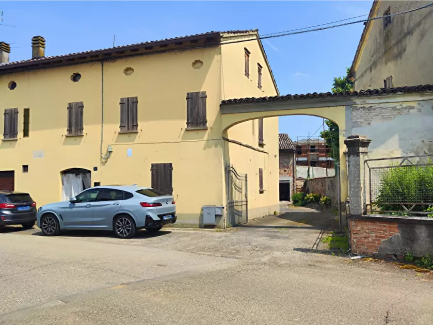 Immagine 8 di Villetta a schiera in vendita  in via Della chiesa a Brescello