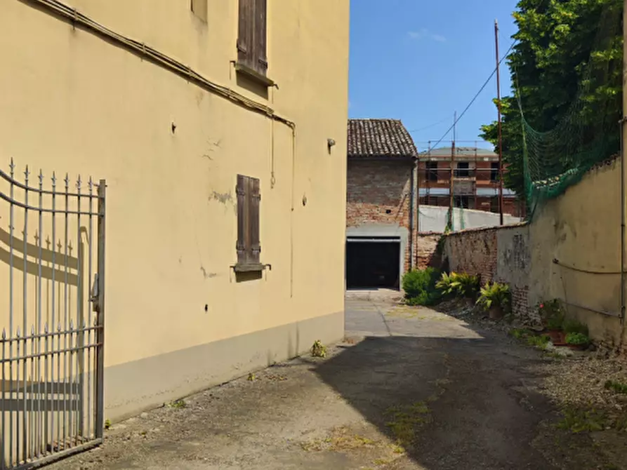 Immagine 49 di Villetta a schiera in vendita  in via Della chiesa a Brescello