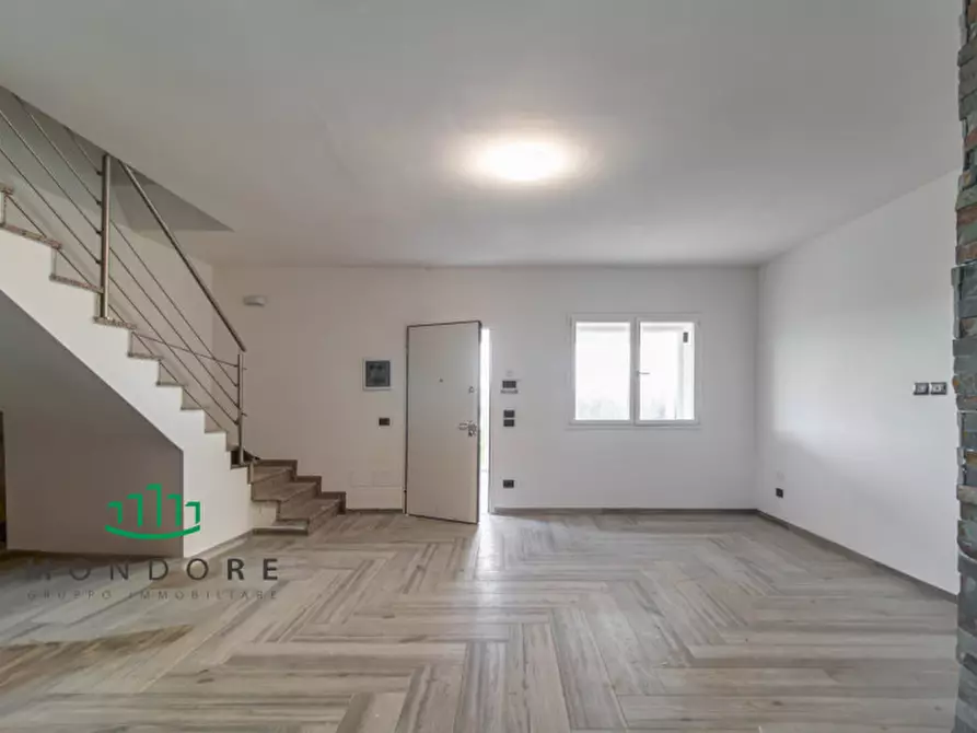 Immagine 3 di Villa in vendita  in Via Persicetana a Sala Bolognese