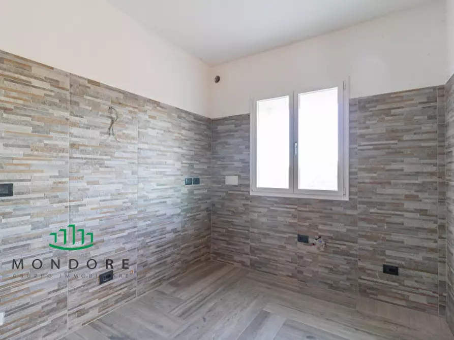 Immagine 5 di Villa in vendita  in Via Persicetana a Sala Bolognese