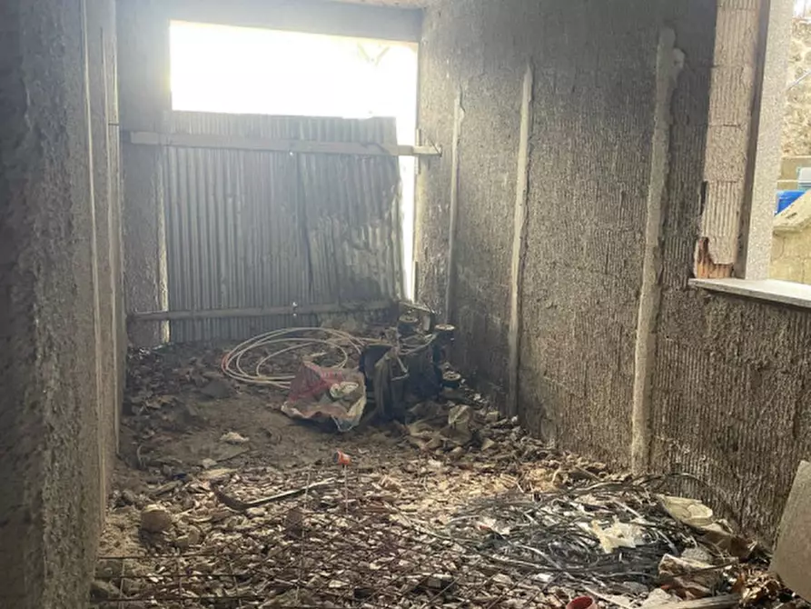 Immagine 5 di Palazzo in vendita  in Viale R.Margherita 38 a Marsico Nuovo