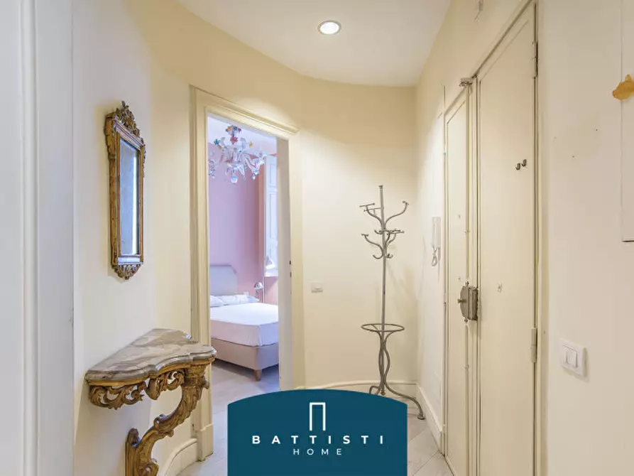 Immagine 21 di Appartamento in vendita  in Passeggiata di Ripetta a Roma