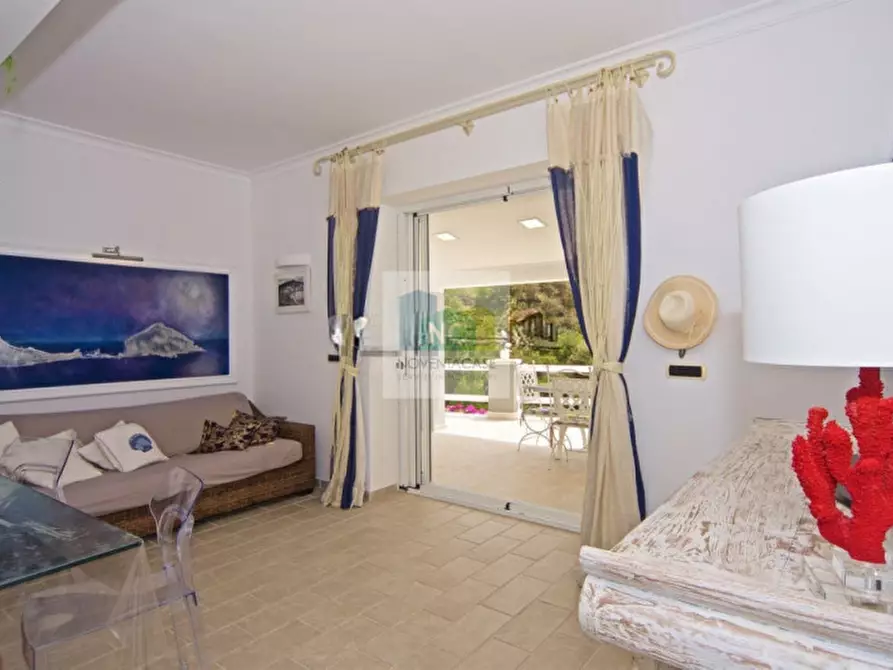 Immagine 8 di Casa bifamiliare in affitto  in via provinciale sant'angelo 55 a Serrara Fontana