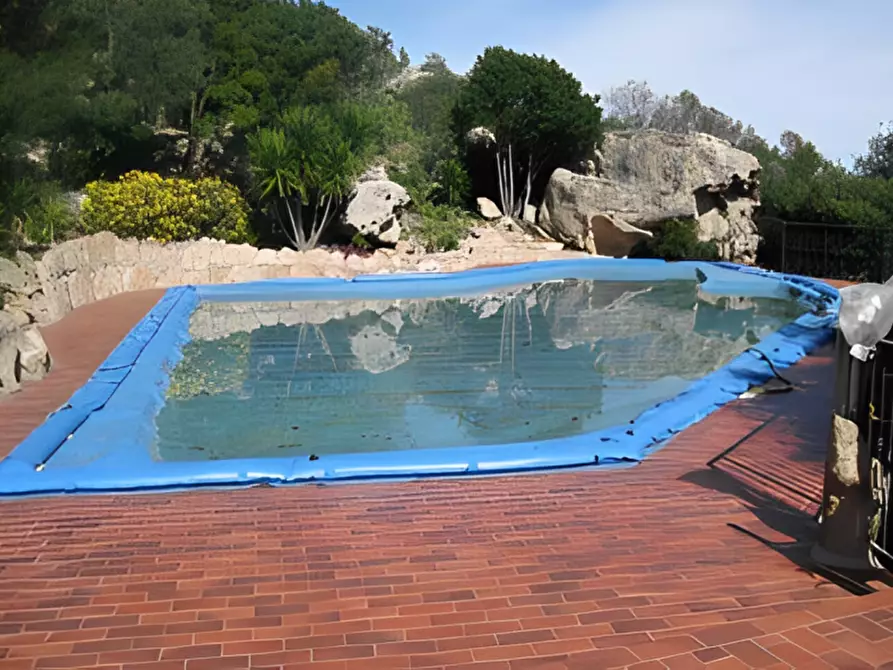 Immagine 7 di Hotel in vendita  in via Caprera n.19 a Luogosanto