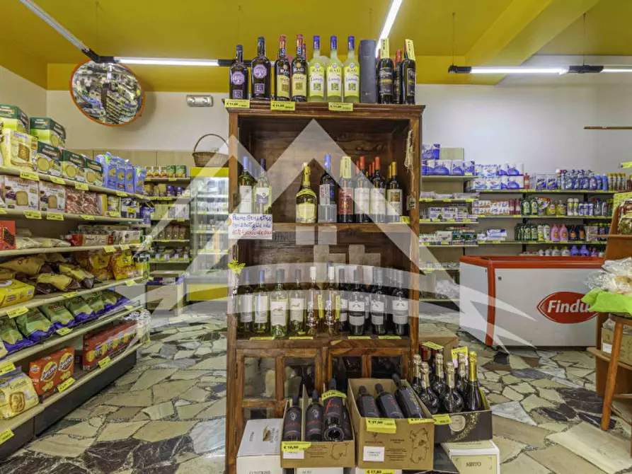 Immagine 8 di Attività commerciale in vendita  in Via Giotto 7 a Porto Torres