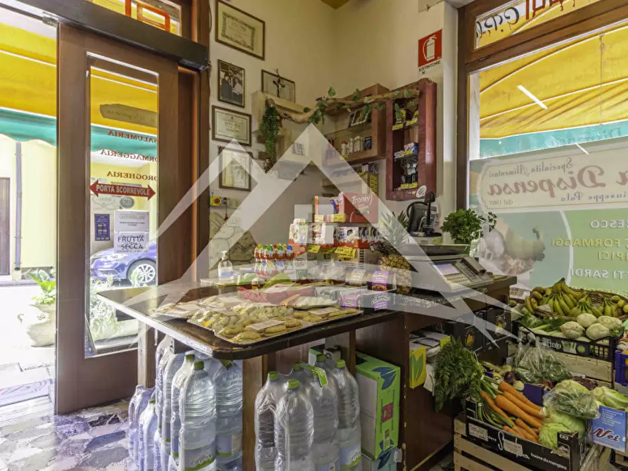 Immagine 11 di Attività commerciale in vendita  in Via Giotto 7 a Porto Torres