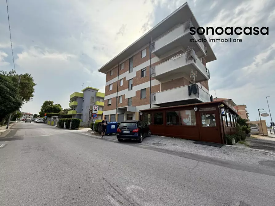Immagine 30 di Appartamento in vendita  in Via Quattro Novembre 4 a Mondolfo