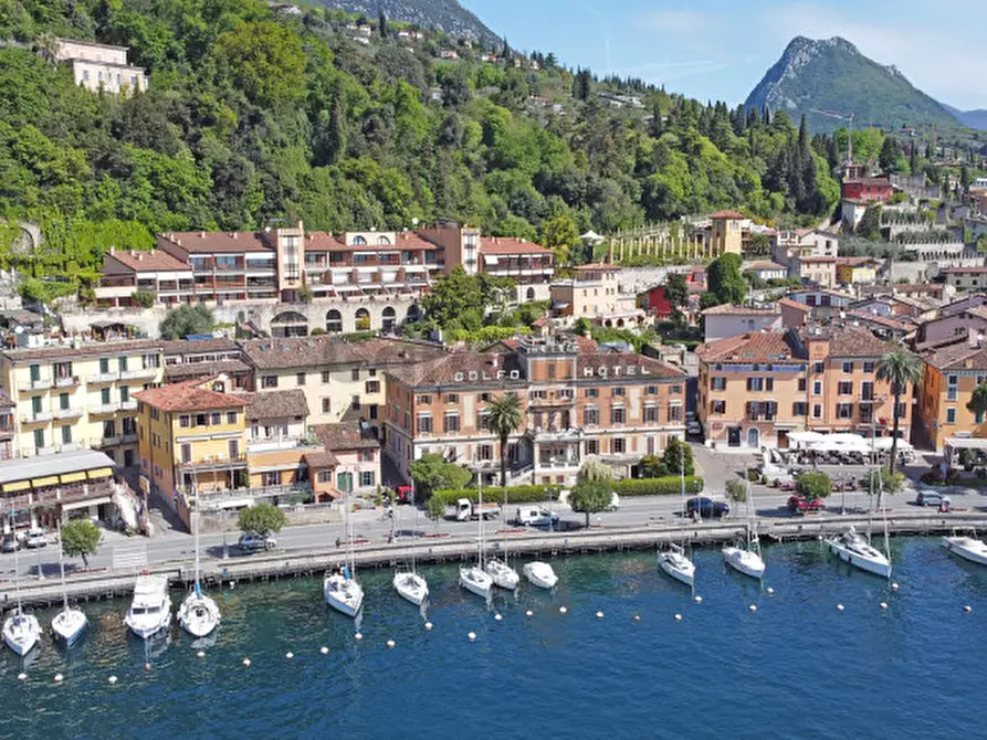 Immagine 4 di Hotel in vendita  in Via Aquilani a Toscolano-Maderno