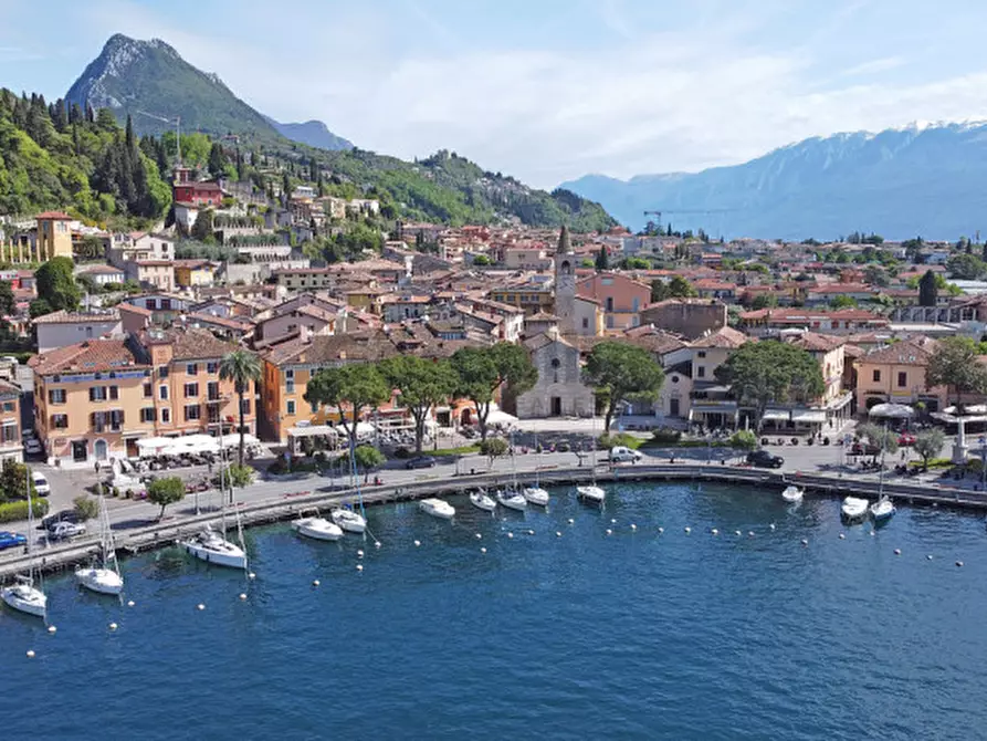 Immagine 6 di Hotel in vendita  in Via Aquilani a Toscolano-Maderno