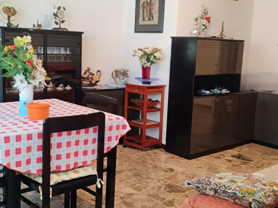 Immagine 5 di Appartamento in vendita  in Via Achille Grandi 15 a Vanzago