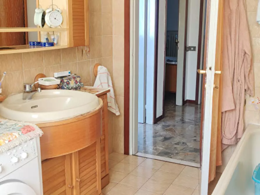 Immagine 18 di Appartamento in vendita  in Via Achille Grandi 15 a Vanzago