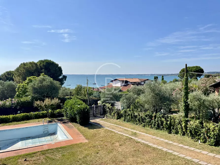 Immagine 2 di Villa in vendita  in Via Del Porto a Moniga Del Garda
