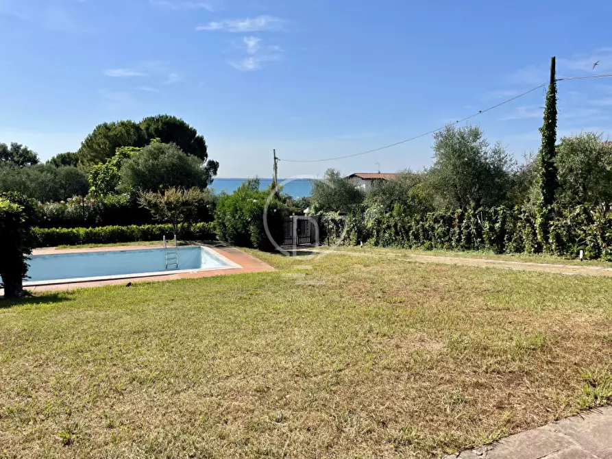 Immagine 3 di Villa in vendita  in Via Del Porto a Moniga Del Garda