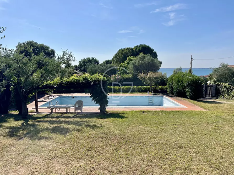 Immagine 4 di Villa in vendita  in Via Del Porto a Moniga Del Garda