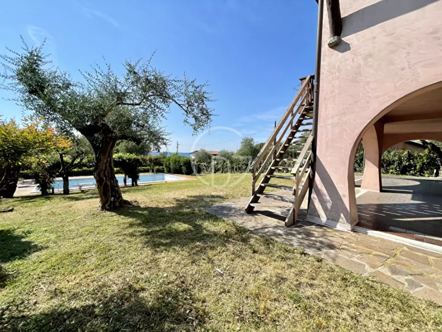 Immagine 9 di Villa in vendita  in Via Del Porto a Moniga Del Garda