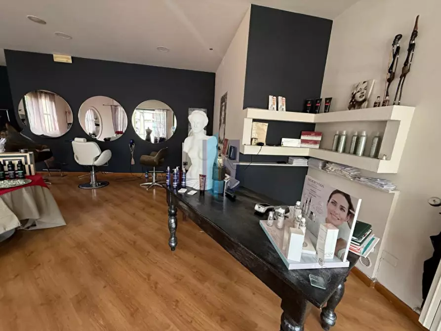 Immagine 2 di Attività commerciale in vendita  in via Paolo Veronese 30 a Brescia