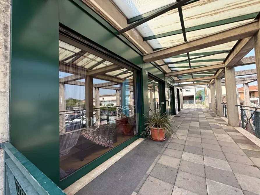 Immagine 8 di Attività commerciale in vendita  in via Paolo Veronese 30 a Brescia