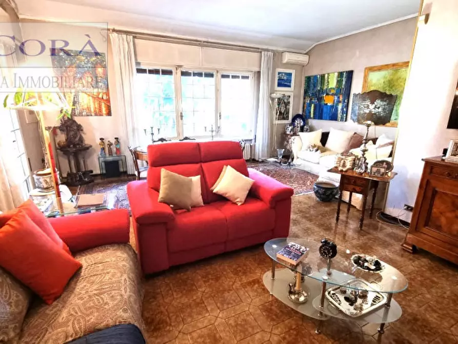 Immagine 2 di Villa in vendita  a Selvazzano Dentro