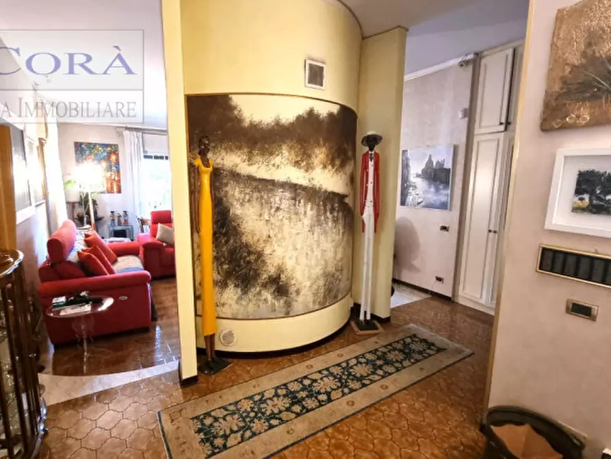 Immagine 3 di Villa in vendita  a Selvazzano Dentro