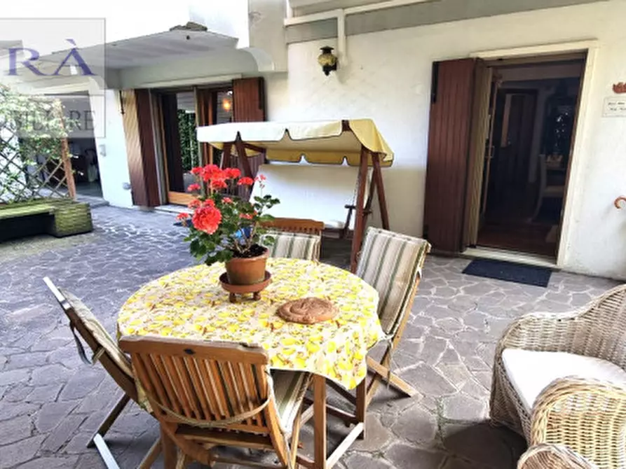 Immagine 18 di Villa in vendita  a Selvazzano Dentro