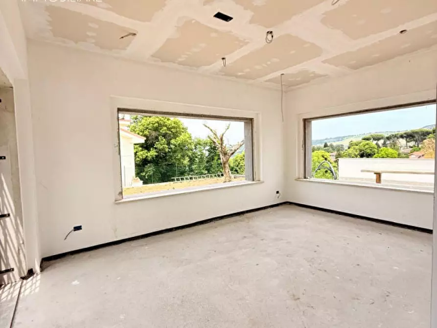 Immagine 5 di Villa in vendita  in via di frascati 236 a Rocca Di Papa